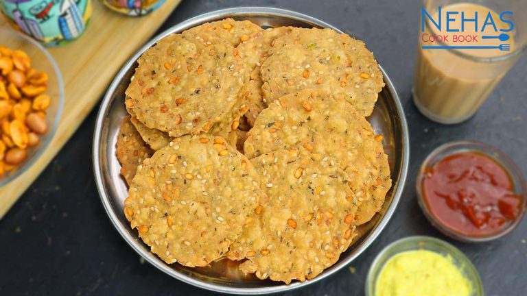 Farsi puri | Wheat moongdal farsi puri | atta moongdal papdi | atta papdi recipe