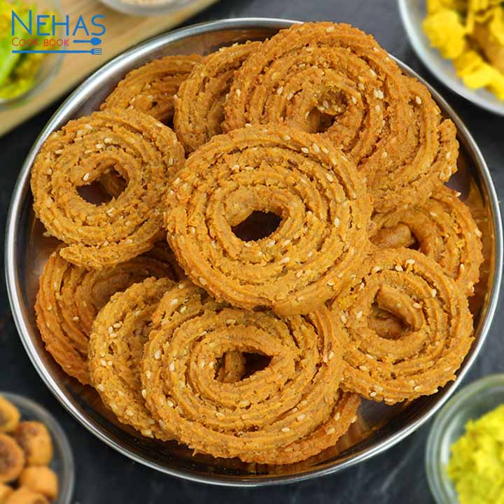 Chakli recipe | Wheat flour chakri | aate ki chakli | ghau na lot ni ...