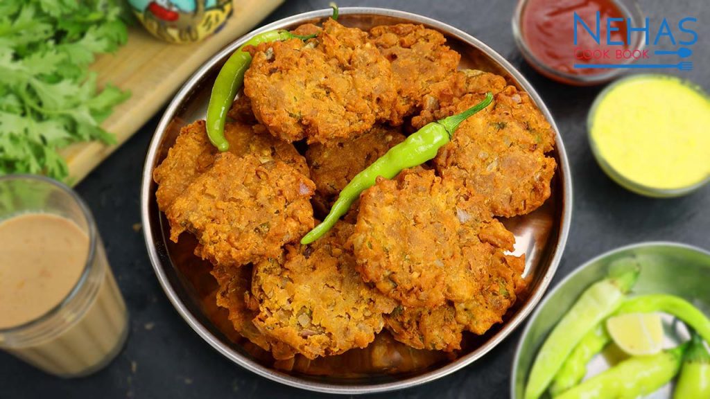 Kanda Tikdi Bhajiya Crispy Onion Pakoda How To Make Onion Pakora